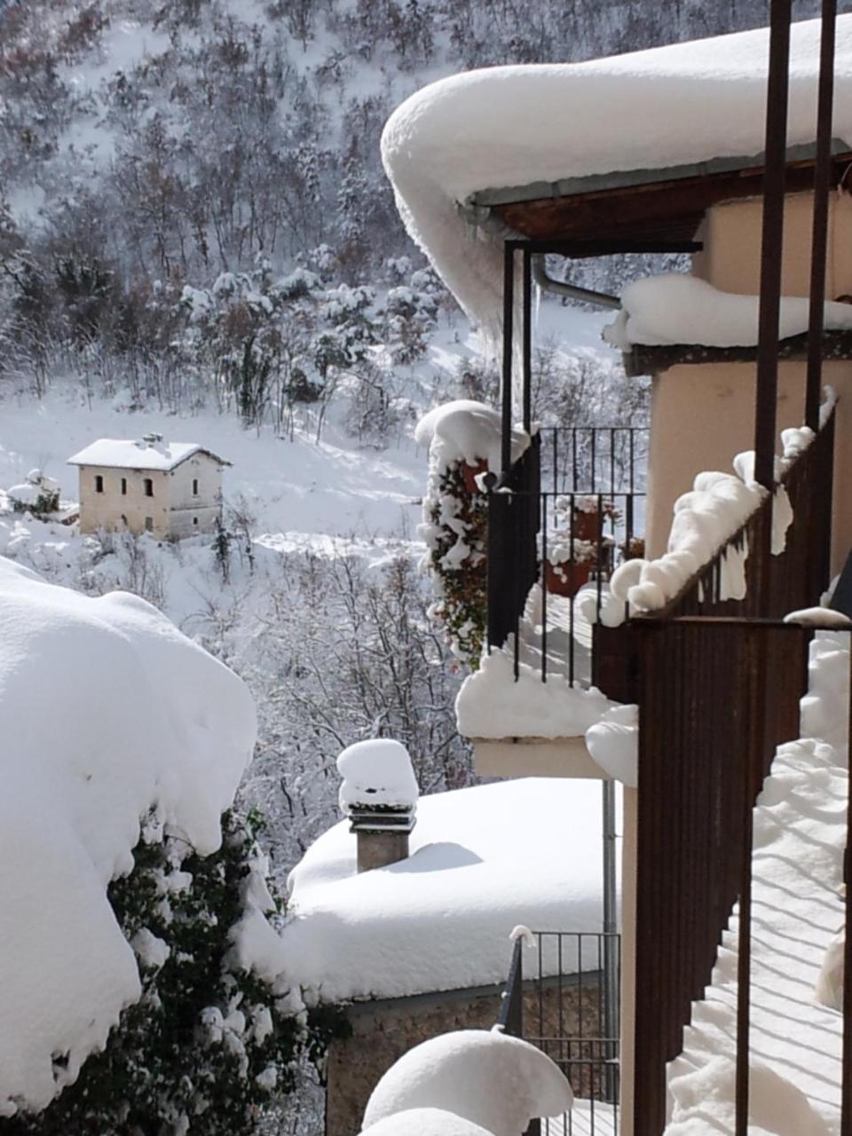 La Fantesca Apartment Pettorano sul Gizio Exterior photo